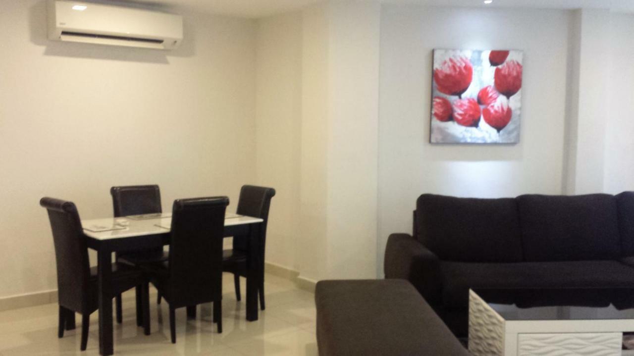 Cherloft@Samsuria Beach Residences Kampung Sungai Ular Buitenkant foto