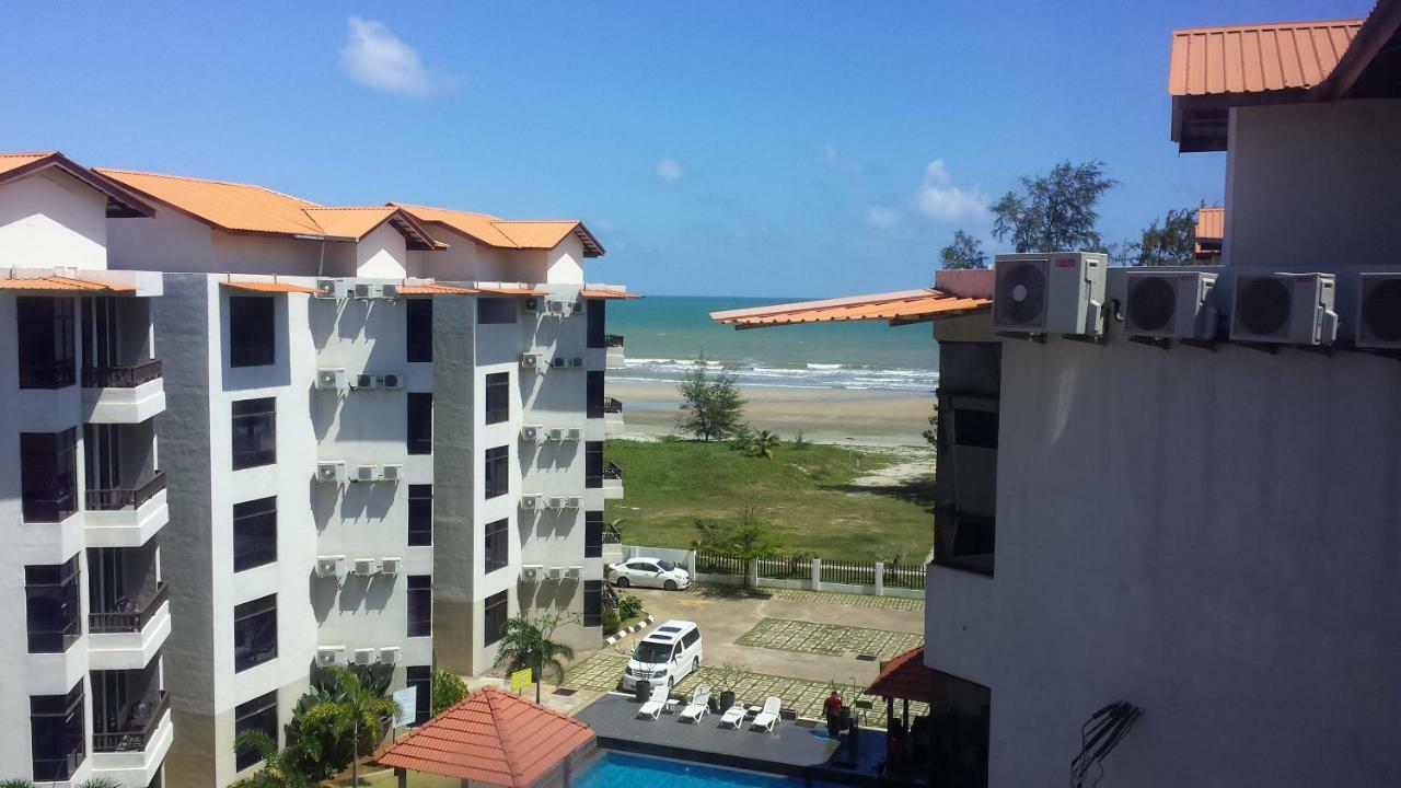 Cherloft@Samsuria Beach Residences Kampung Sungai Ular Buitenkant foto